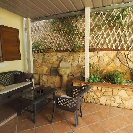 Mini Budget Studio Pula